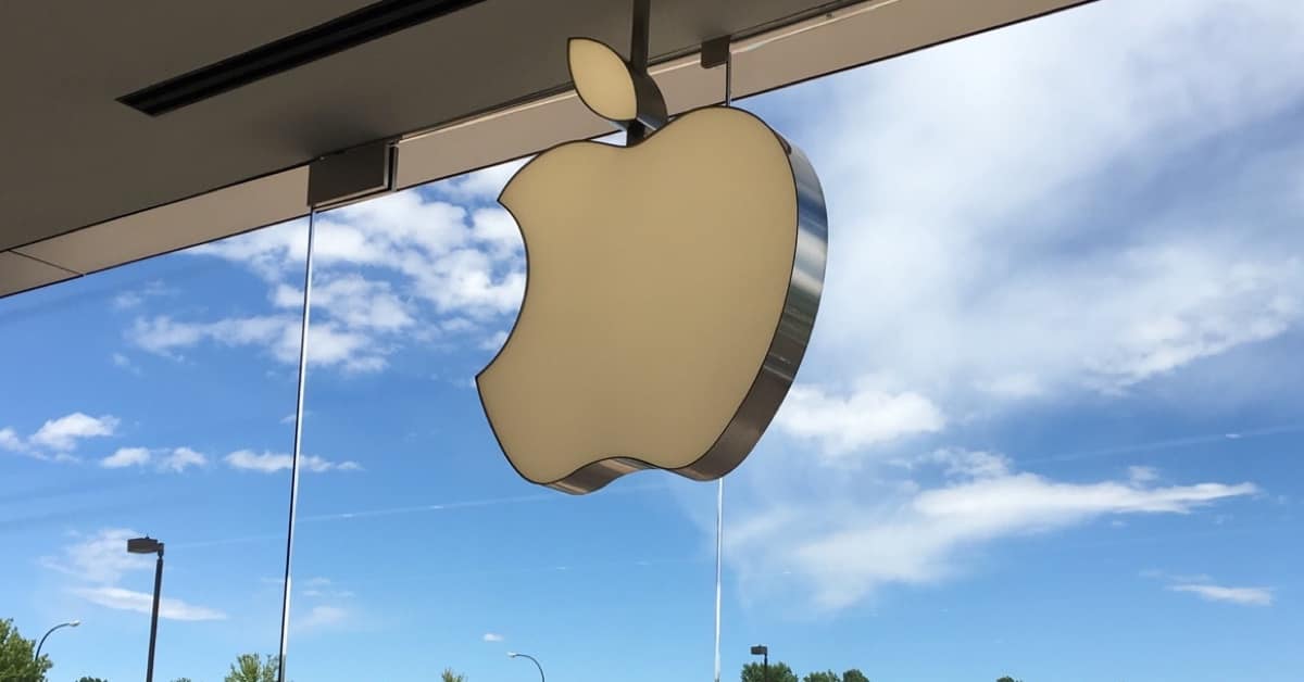 Apple to Reopen About 100 U.S. Stores This Week