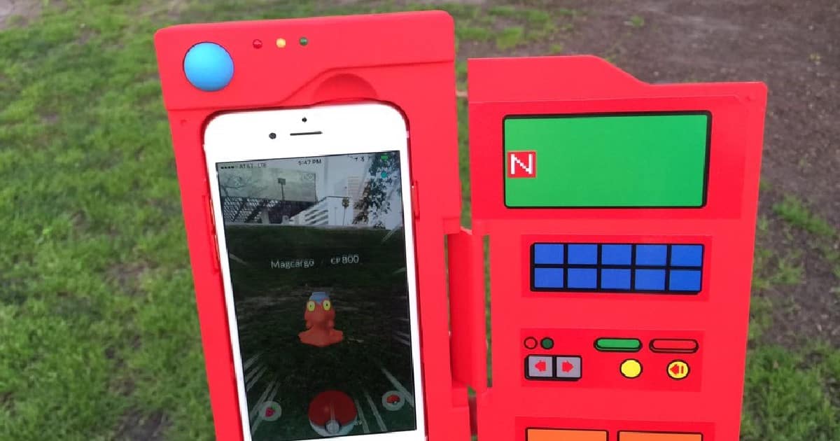 Pokémon Go smartphone battery case - Chargemander 2.0