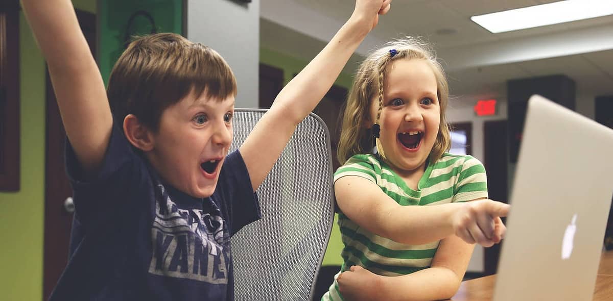 TMO reenactment of children cheering because they were able to disable video autoplay
