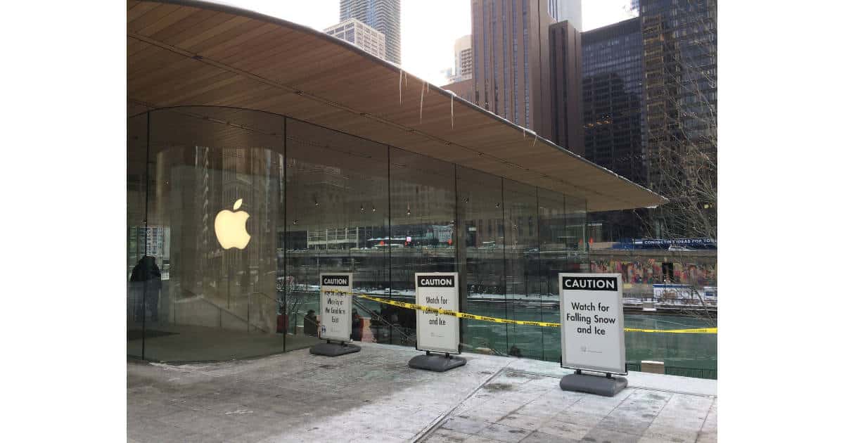 icy roof on Chicago Apple Store