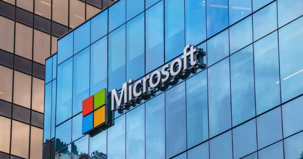 Microsoft Hires Former Siri Boss Bill Stasior