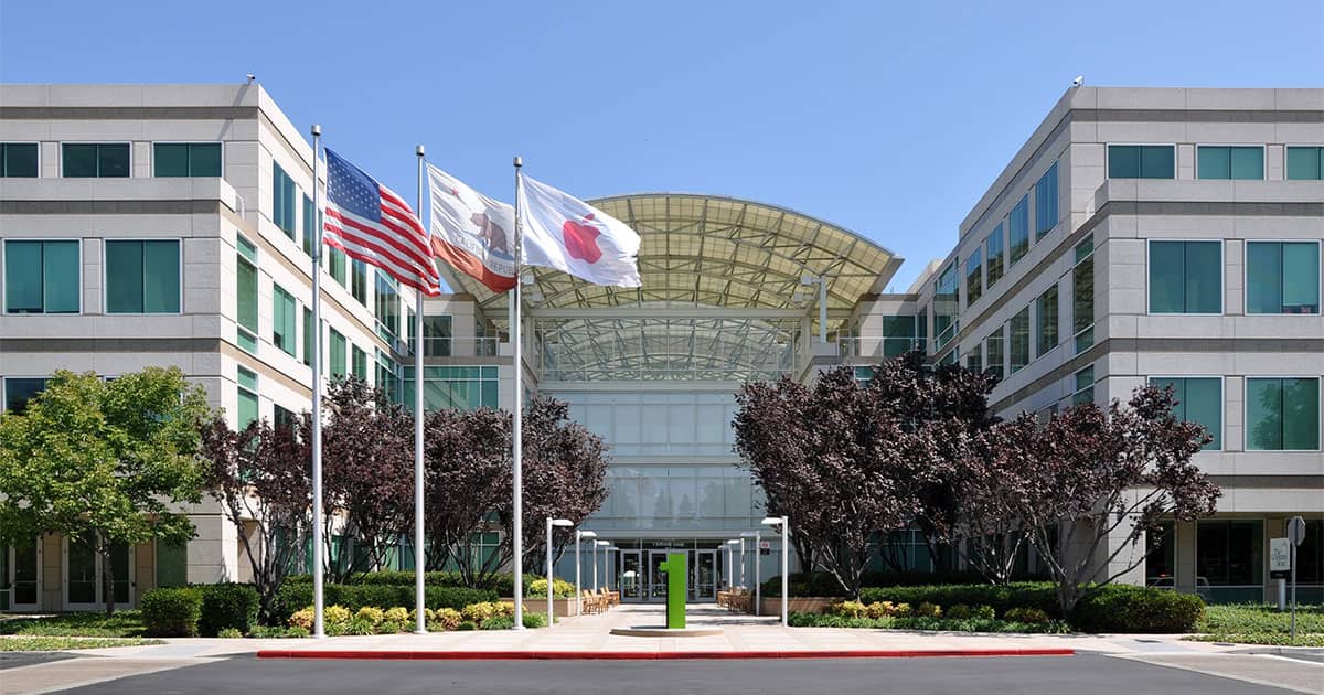 The Long Oral History of Apple’s Infinite Loop