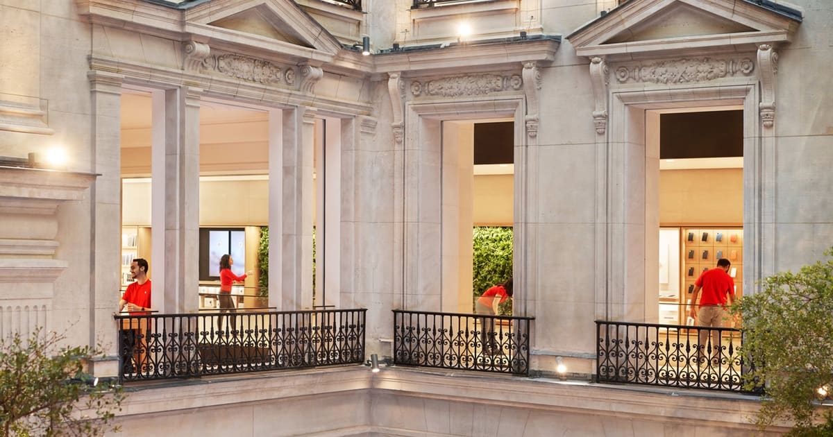 Apple Store Champs-Élysées Will Open on Sunday