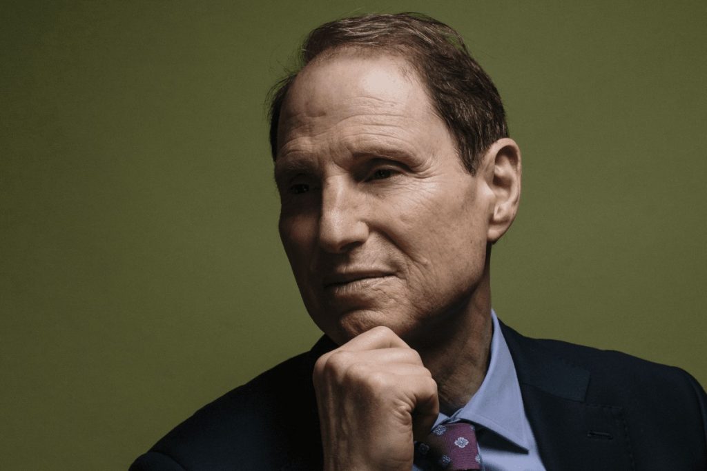 image of senator ron wyden