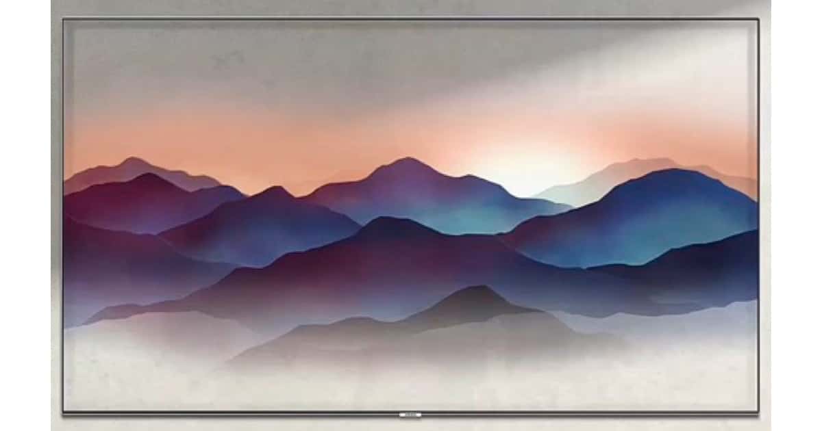 Samsung QLED 4K TV wall mounted