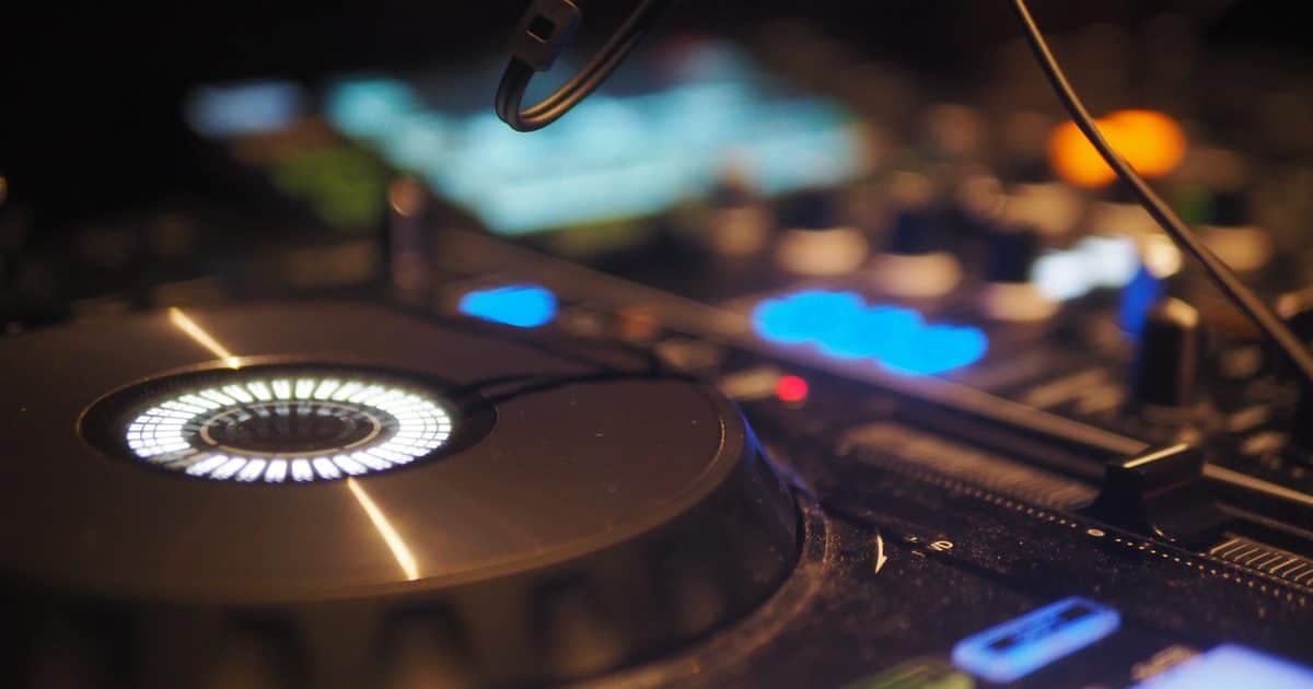 Turn Your Mac Into a DJ Booth