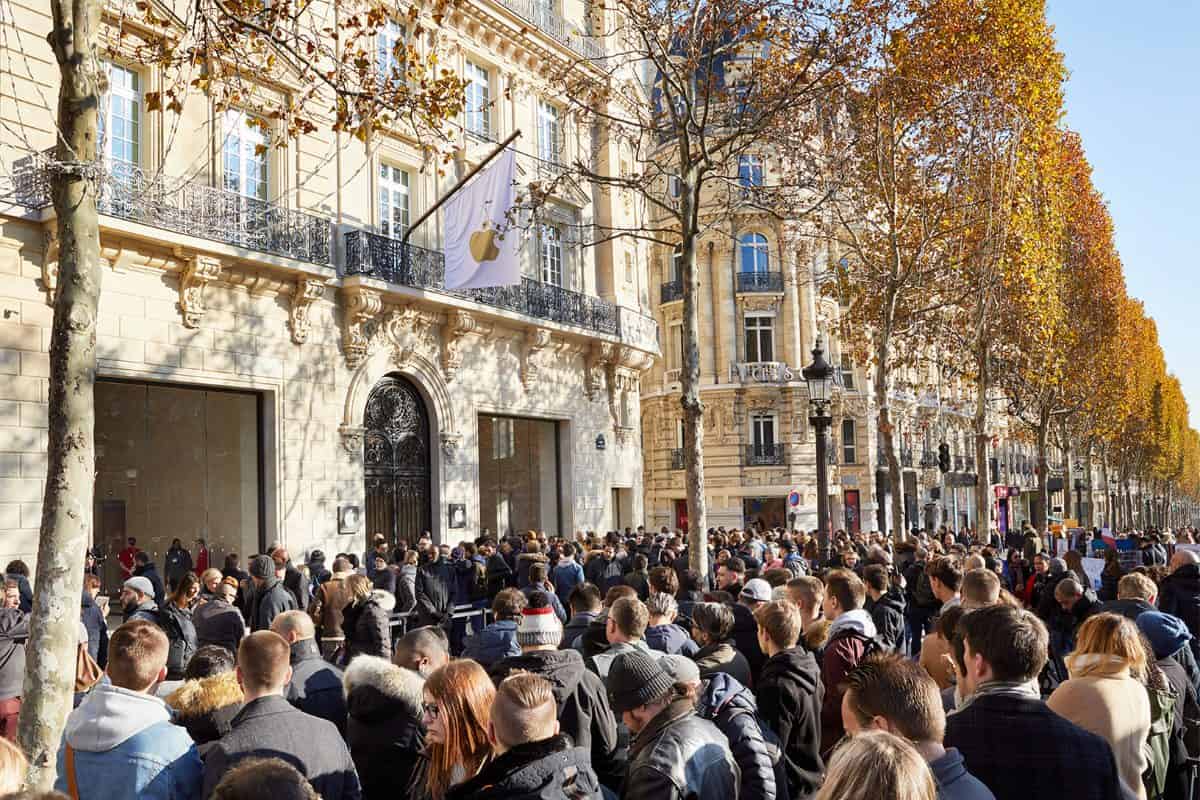 apple champs-elysees store