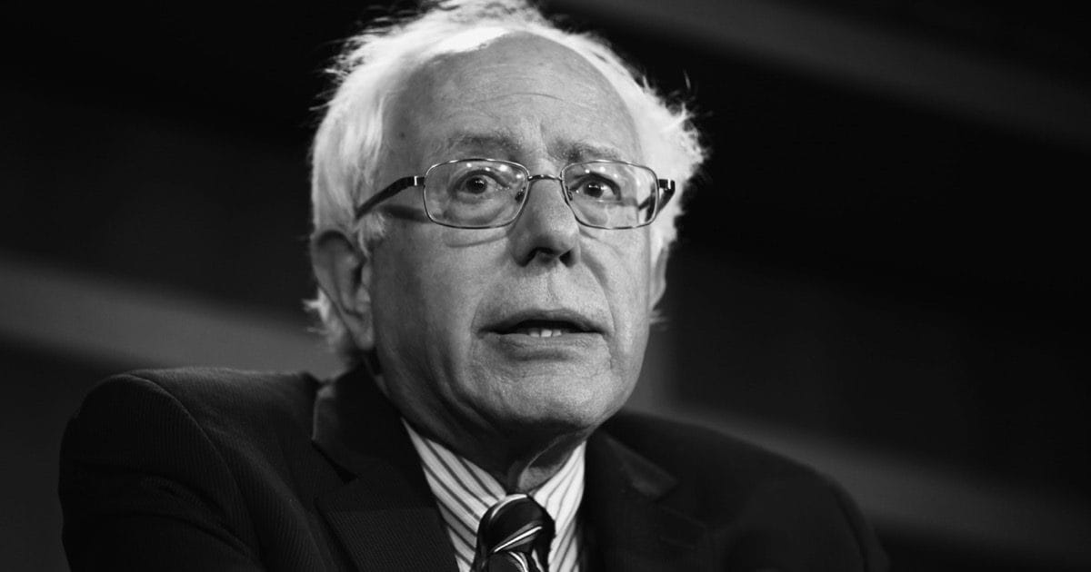 Bernie Sanders Suggests Looking at Possible Tech Monopolies