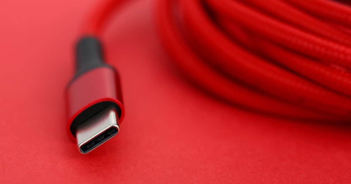 The 2020 iPhone Should Include a USB-C Port