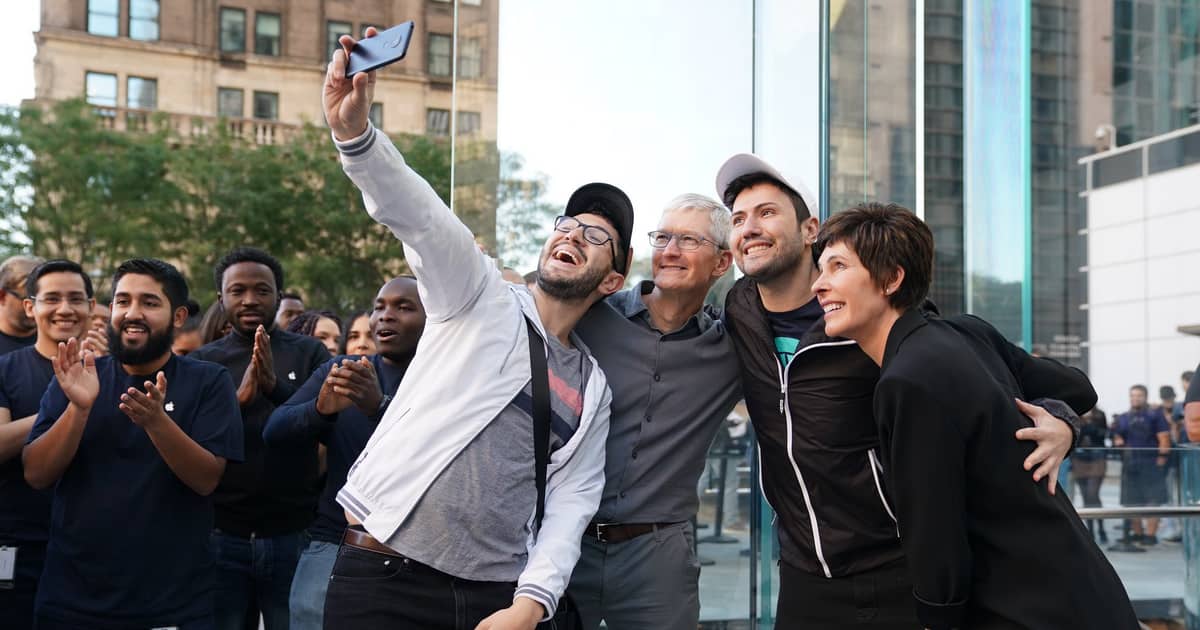 The Cube is Back! Apple Store Fifth Ave Reopens