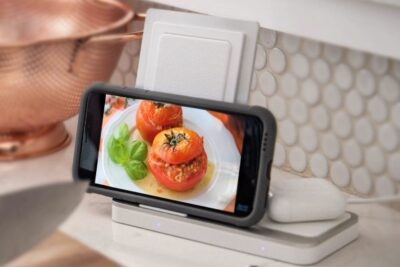 Defense Duo Wireless Charger for iPhone, AirPods, and More [Sponsorship]