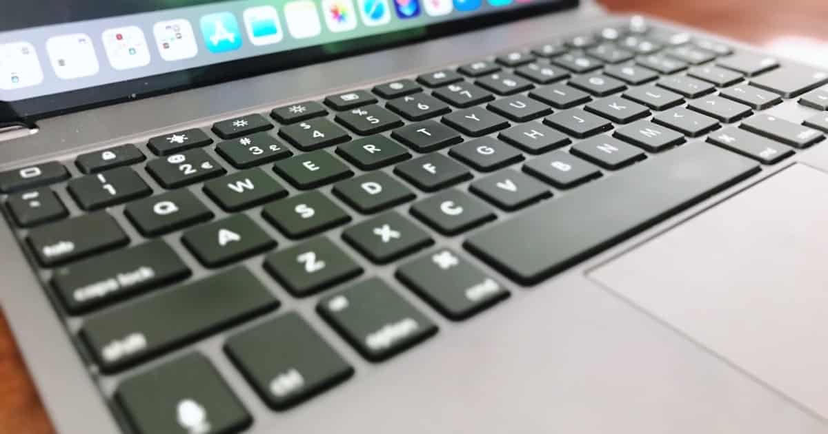 Brydge Pro+ Review: The New Keyboard and Trackpad Combo