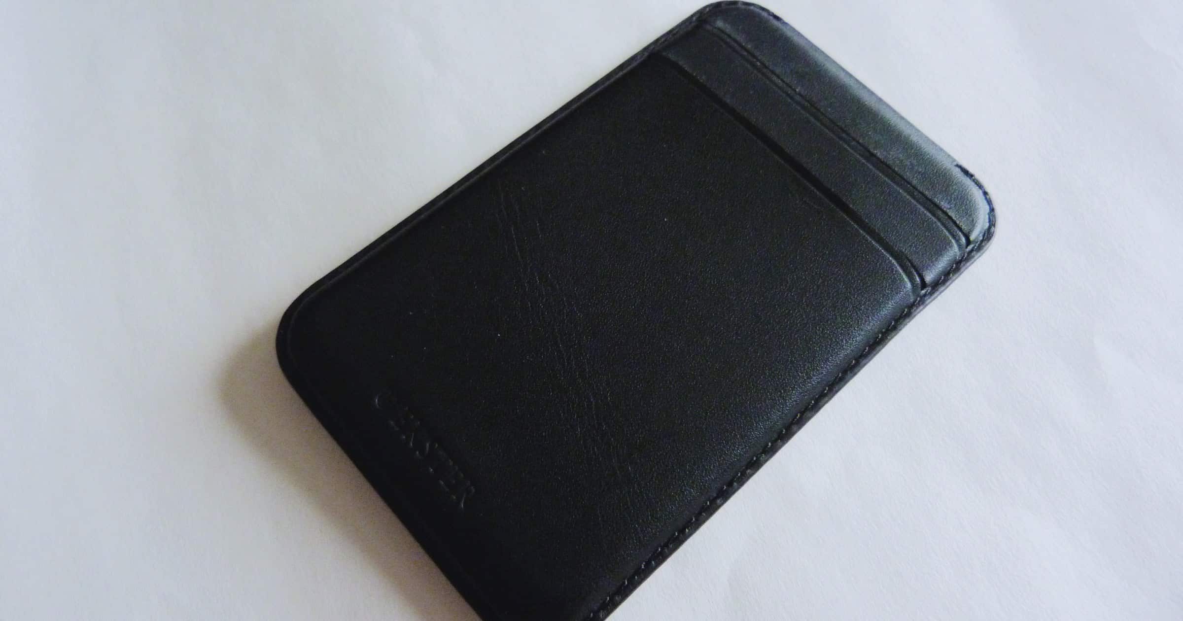 Review: Ekster’s MagSafe Wallet is a Slim Alternative to Apple’s Wallet