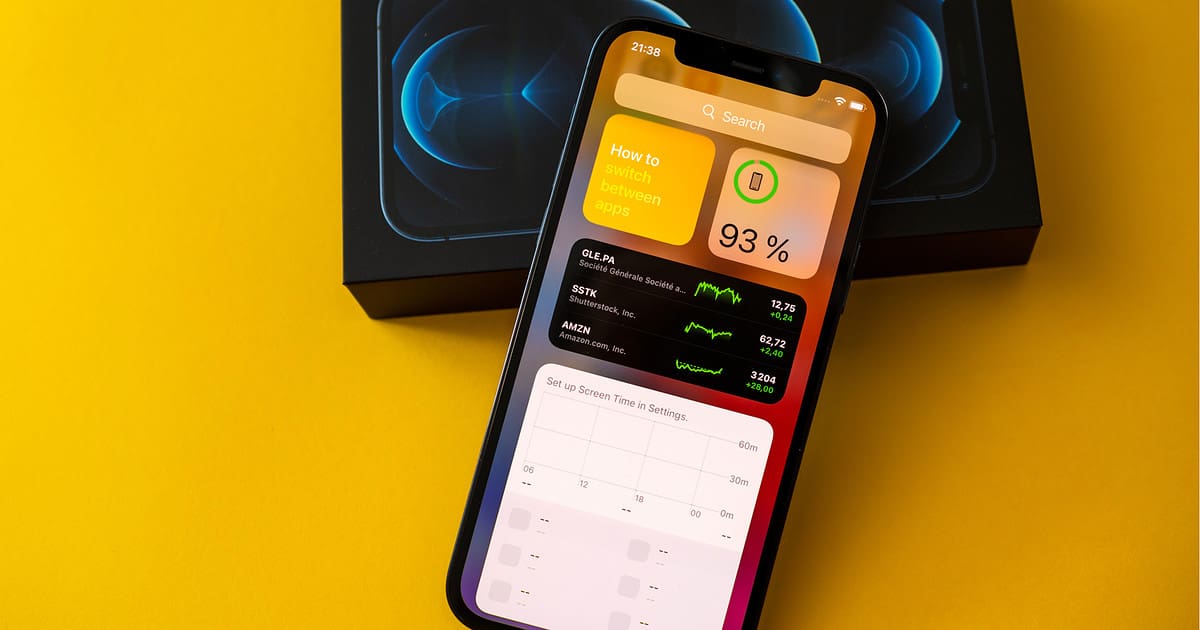 Samsung's New OLED Display Is Just What the iPhone Needs