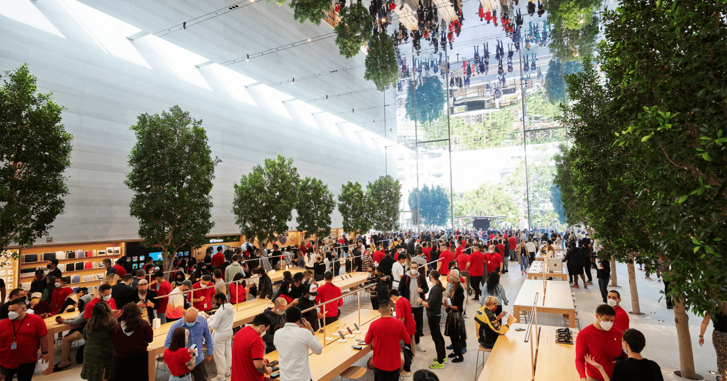 Apple The Grove opening
