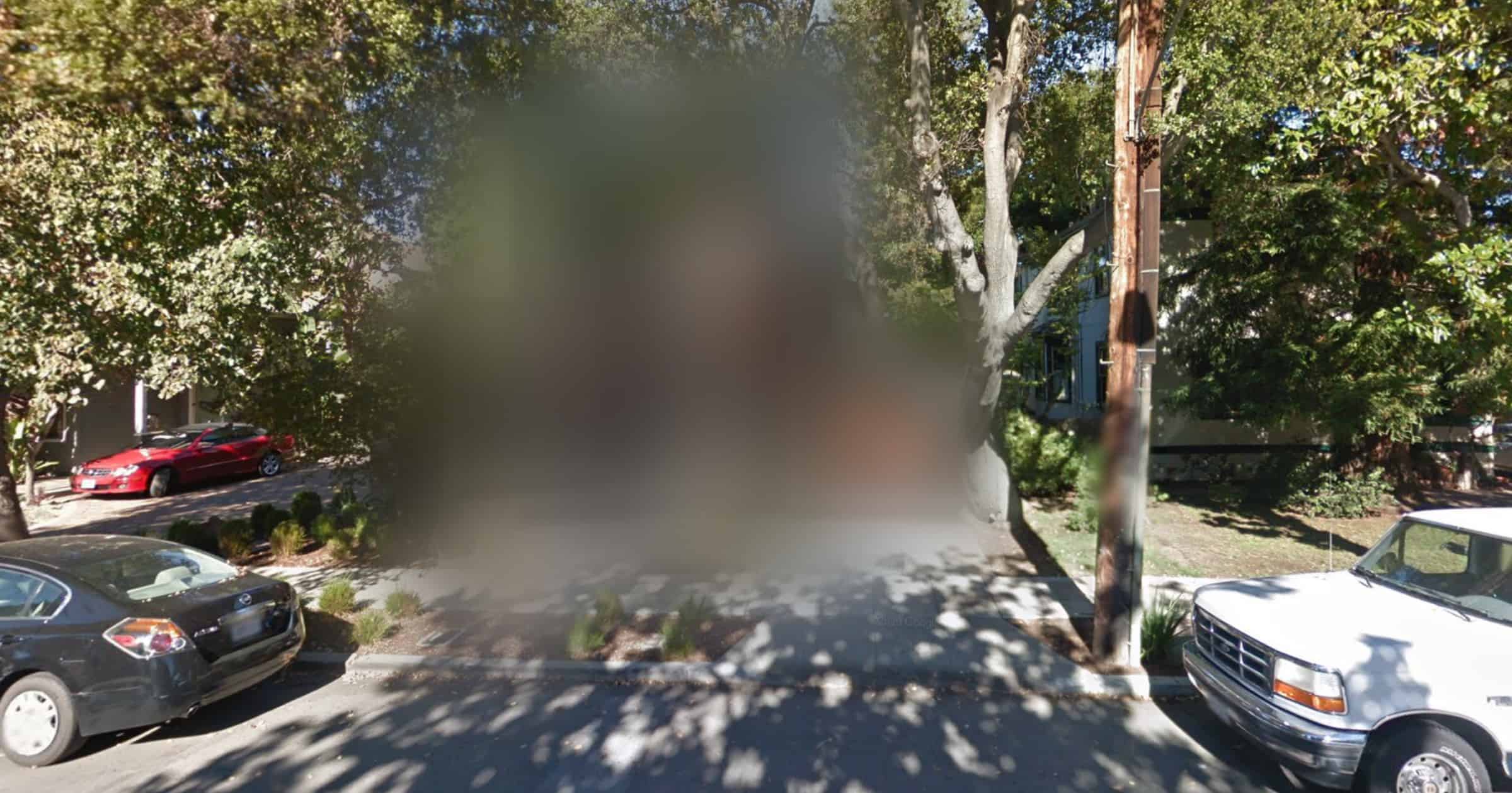 Google and Apple Maps Blur Tim Cook’s Home After Stalker Fears