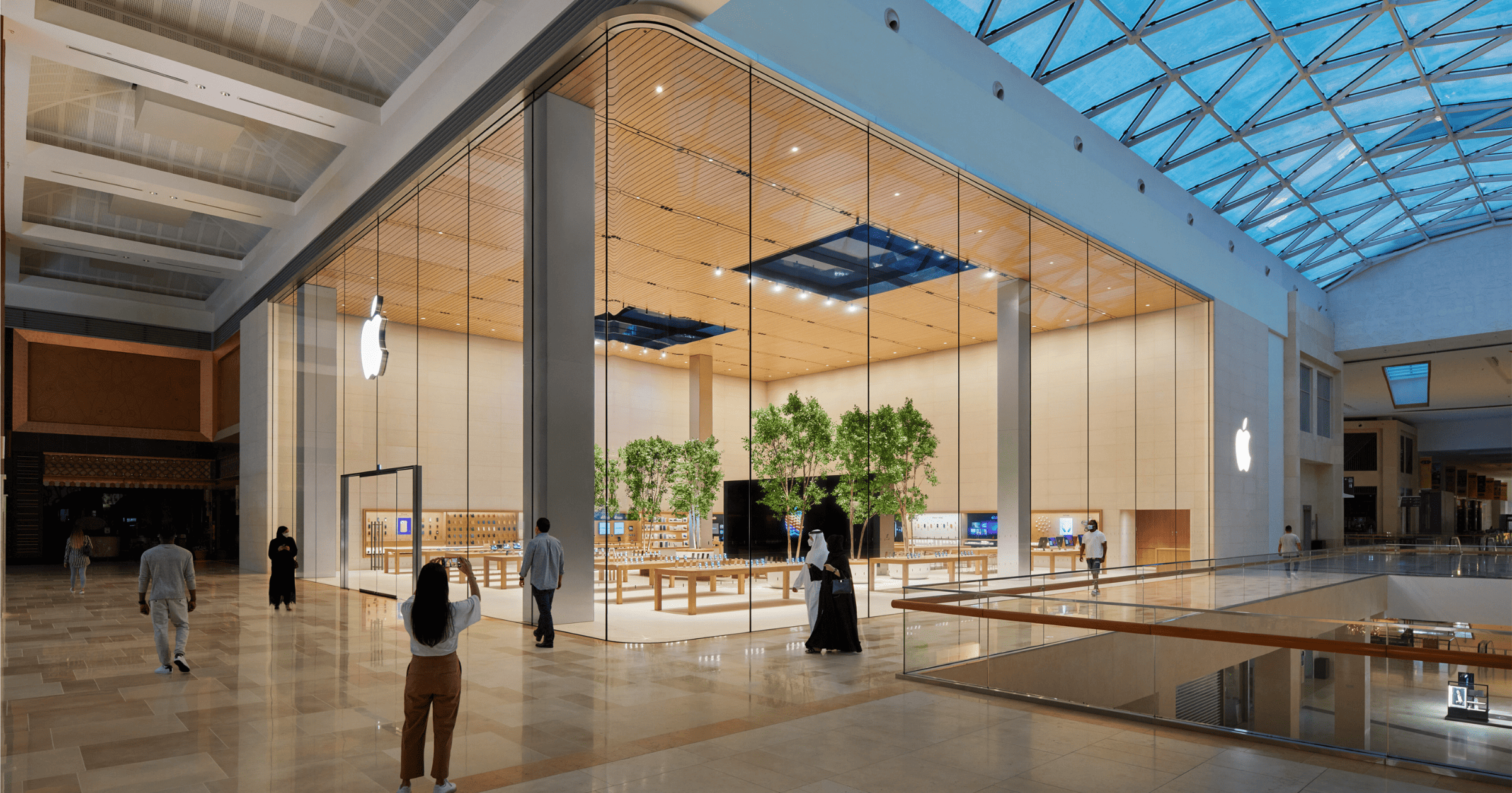Apple Store Yas Mall Abu Dhabi