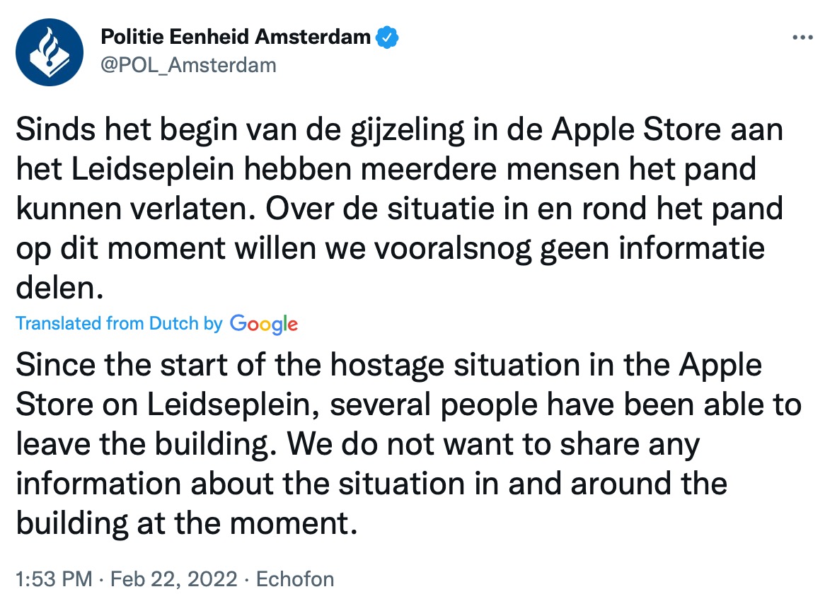 amsterdam apple store hostage tweet
