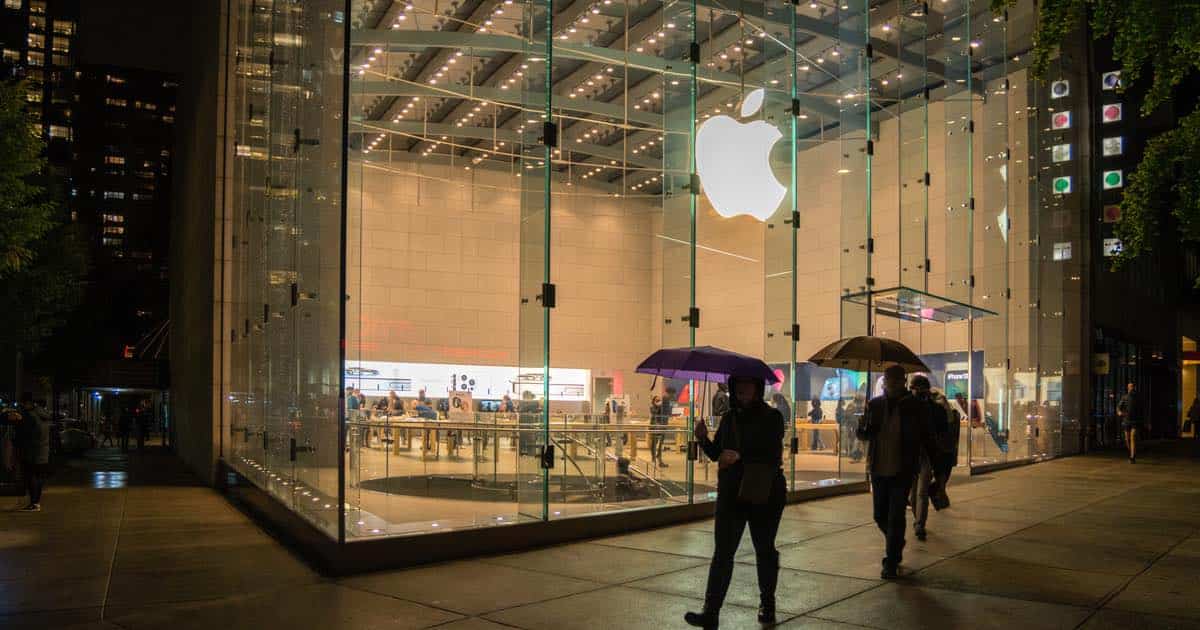 Wedbush Analyst Daniel Ives Declares a Big Year for Apple