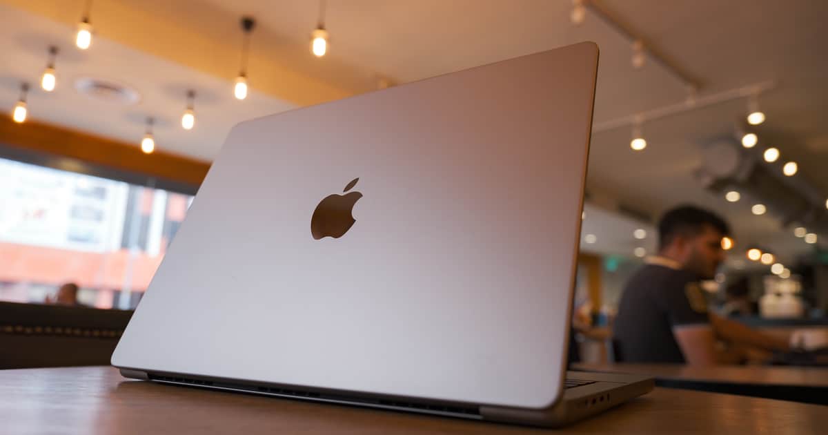 Quanta Considering Relocation of MacBook Pro Factory to Increase Production