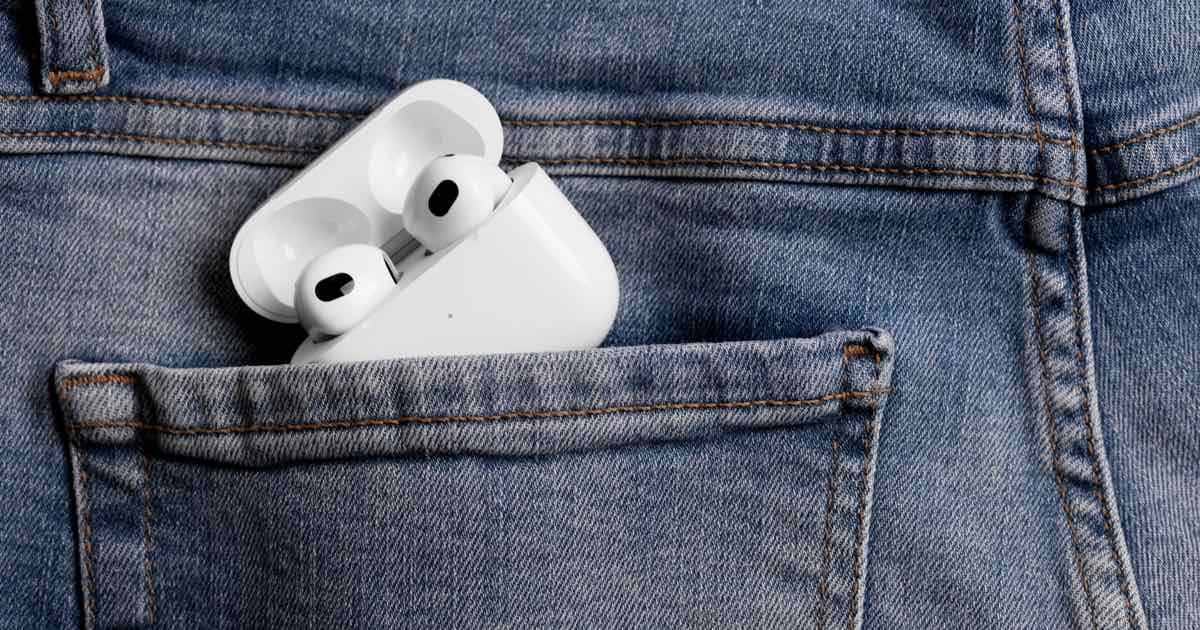 Engineers Adds USB-C Apple AirPods