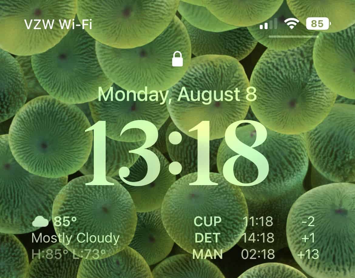 iOS 16 battery percentage indicator