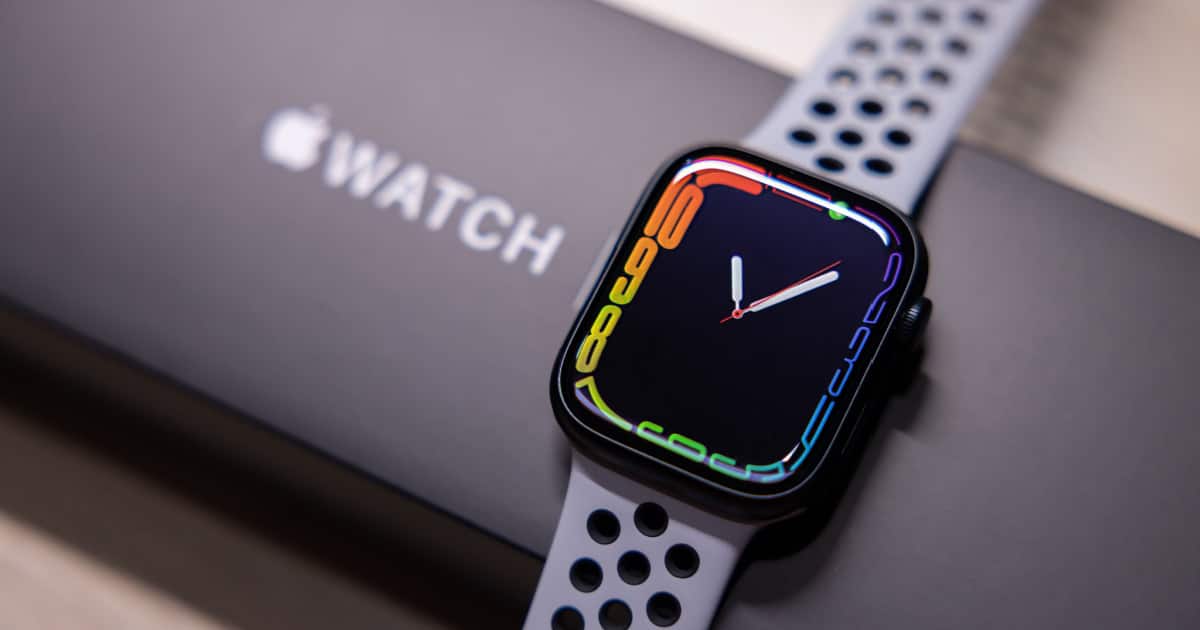Nearly a Third of US Teens Now Own an Apple Watch, Questionable Survey Shows