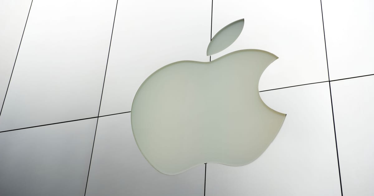 Union Organizers Plan Class Action Lawsuit Against Apple for Union-Busting Tactics