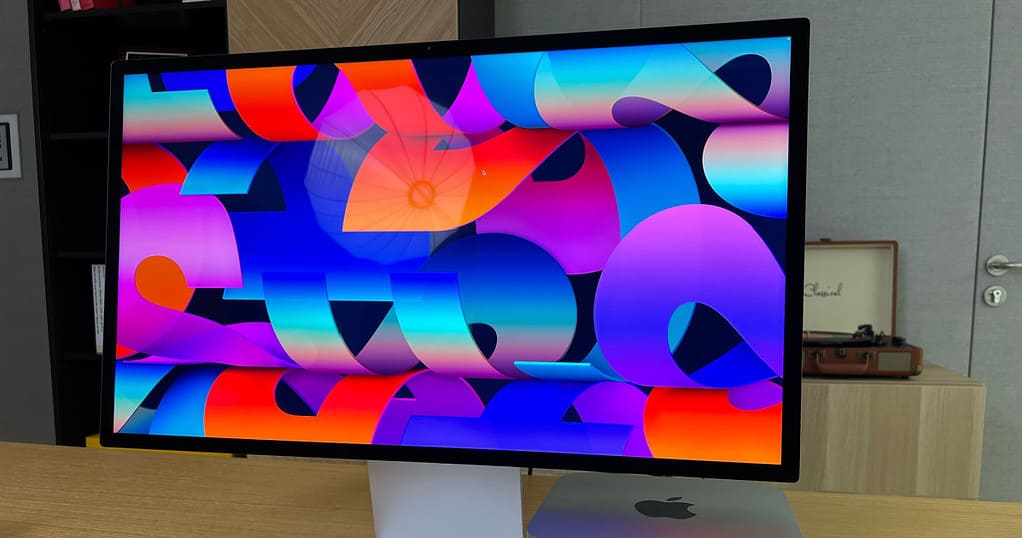 Apple Studio screen