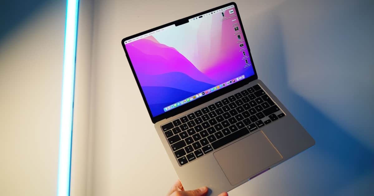 Rumors Suggest iPad Pro and MacBook Air to Move to OLED Panels by 2024
