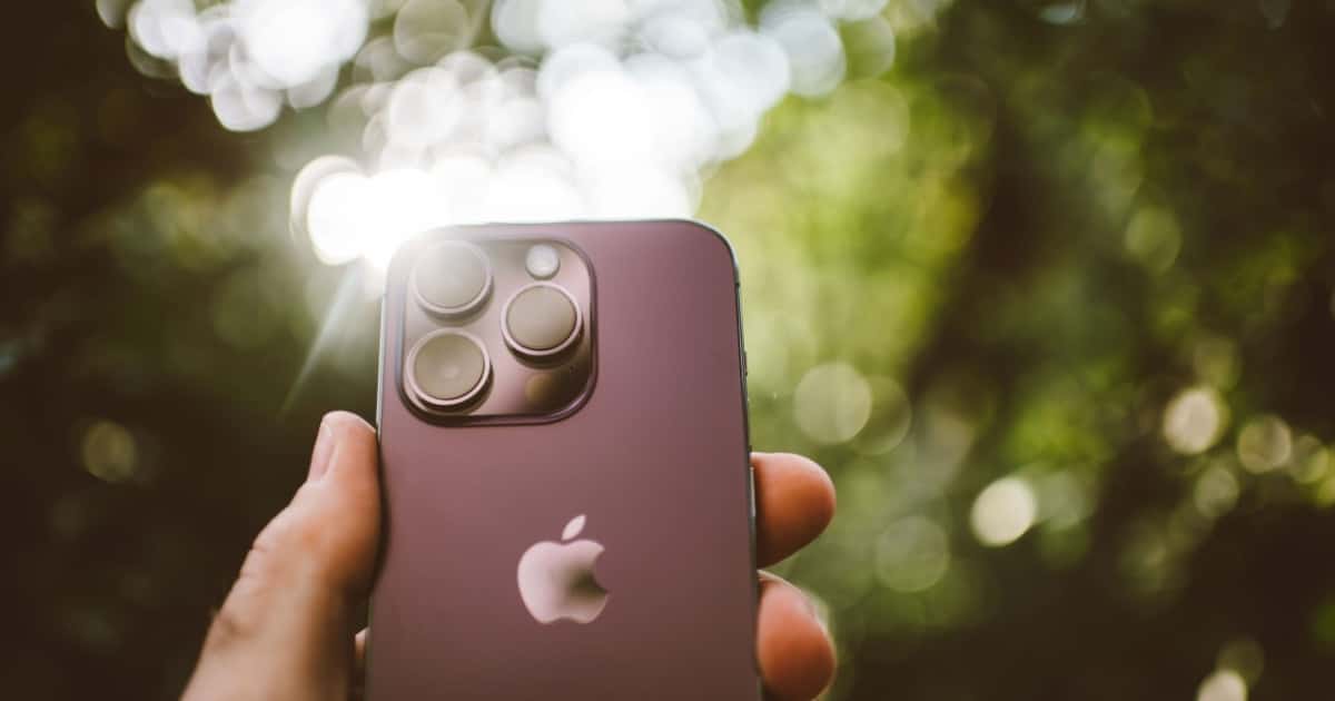 iPhone Camera Blinking? Here’s a Solution