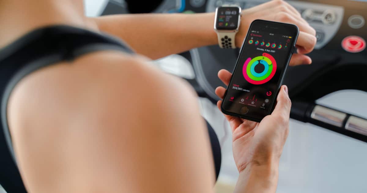 Best iPhone and Apple Watch Fitness Apps for Women
