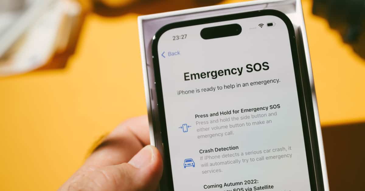 iPhone stuck on emergency sos