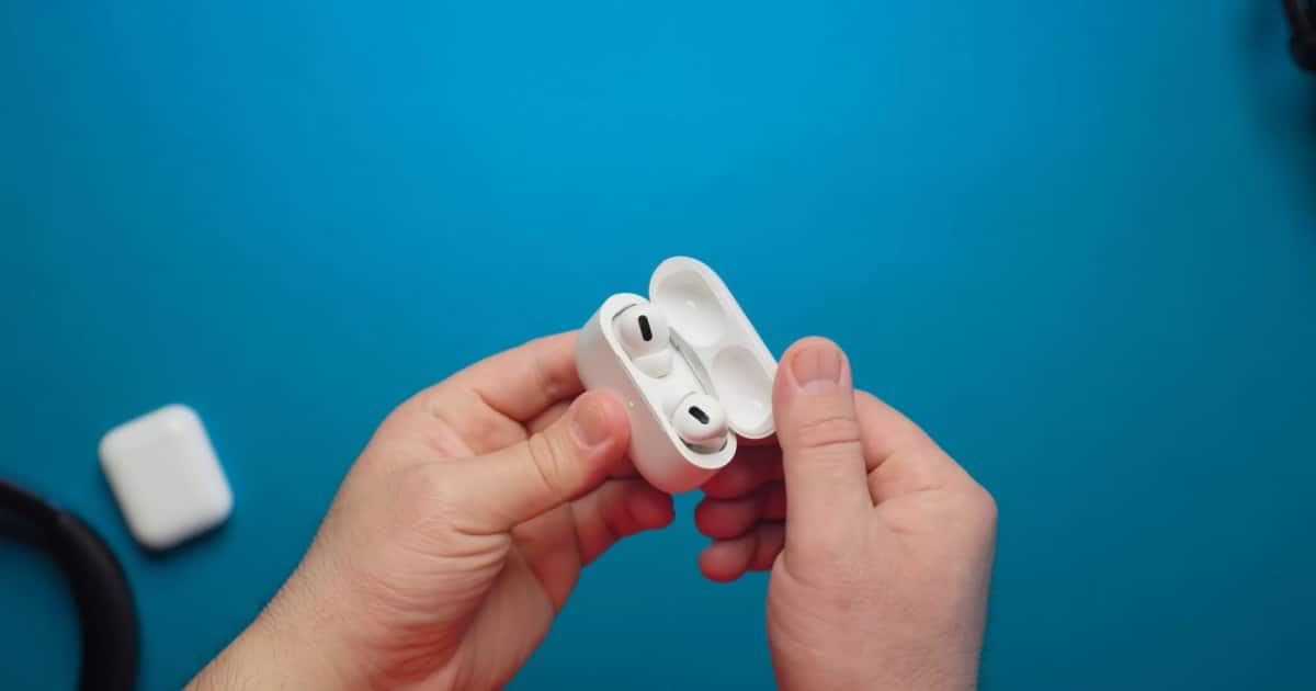How to Fix AirPods Connected But No Sound
