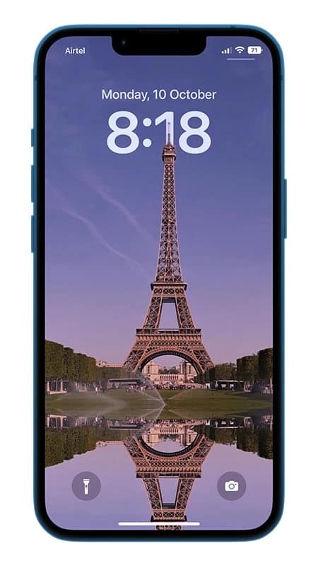 Eiffel Tower depth effect wallpaper for iPhone 
