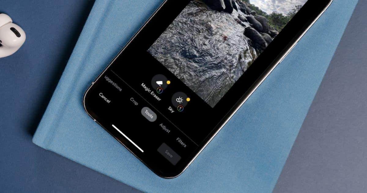 How to Remove Background Objects on iPhone Using Magic Eraser ...