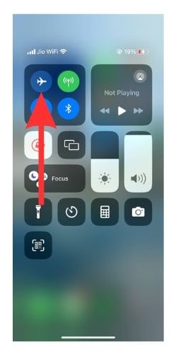 Turn Airplane Mode on and off from Control Centre
