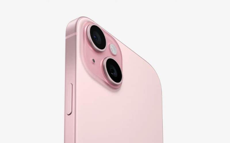 contoured edges on iPhone 15