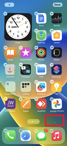 press and hold an empty place on your homescreen
