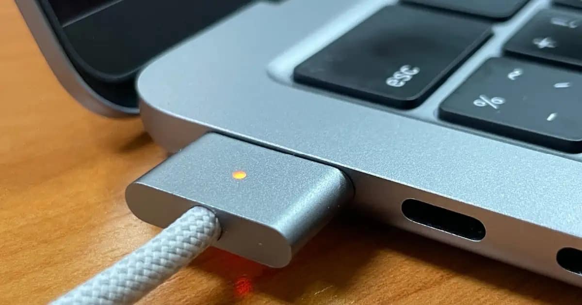 MacBook Turns Off When Unplugged? Here’s How To Fix That