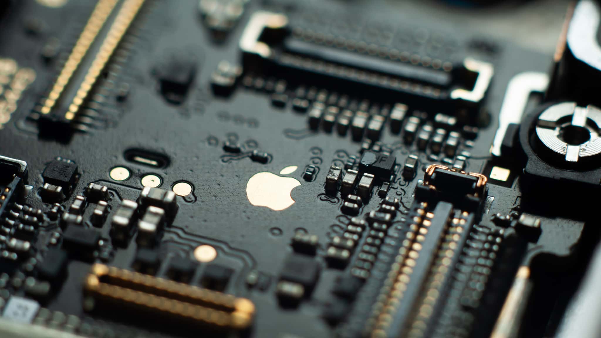 Report: iPhone 16 to Get New Neural Engine