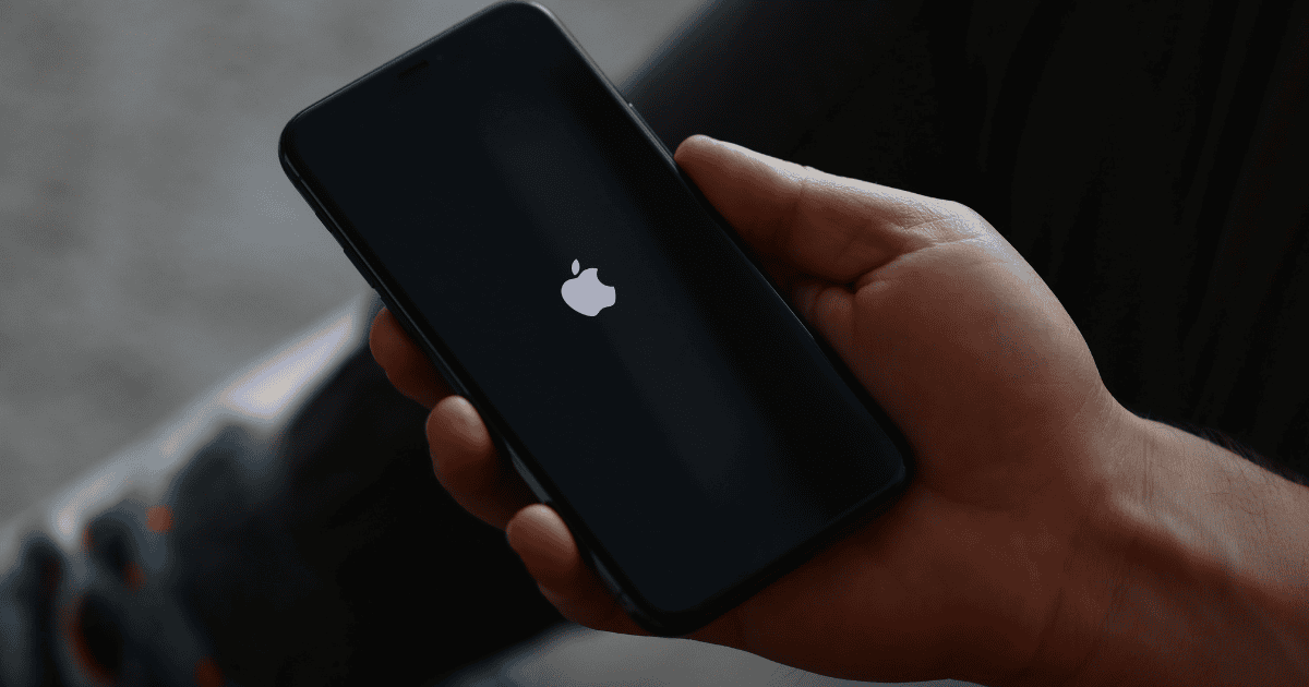 Apple Logo Keeps Blinking on iPhone