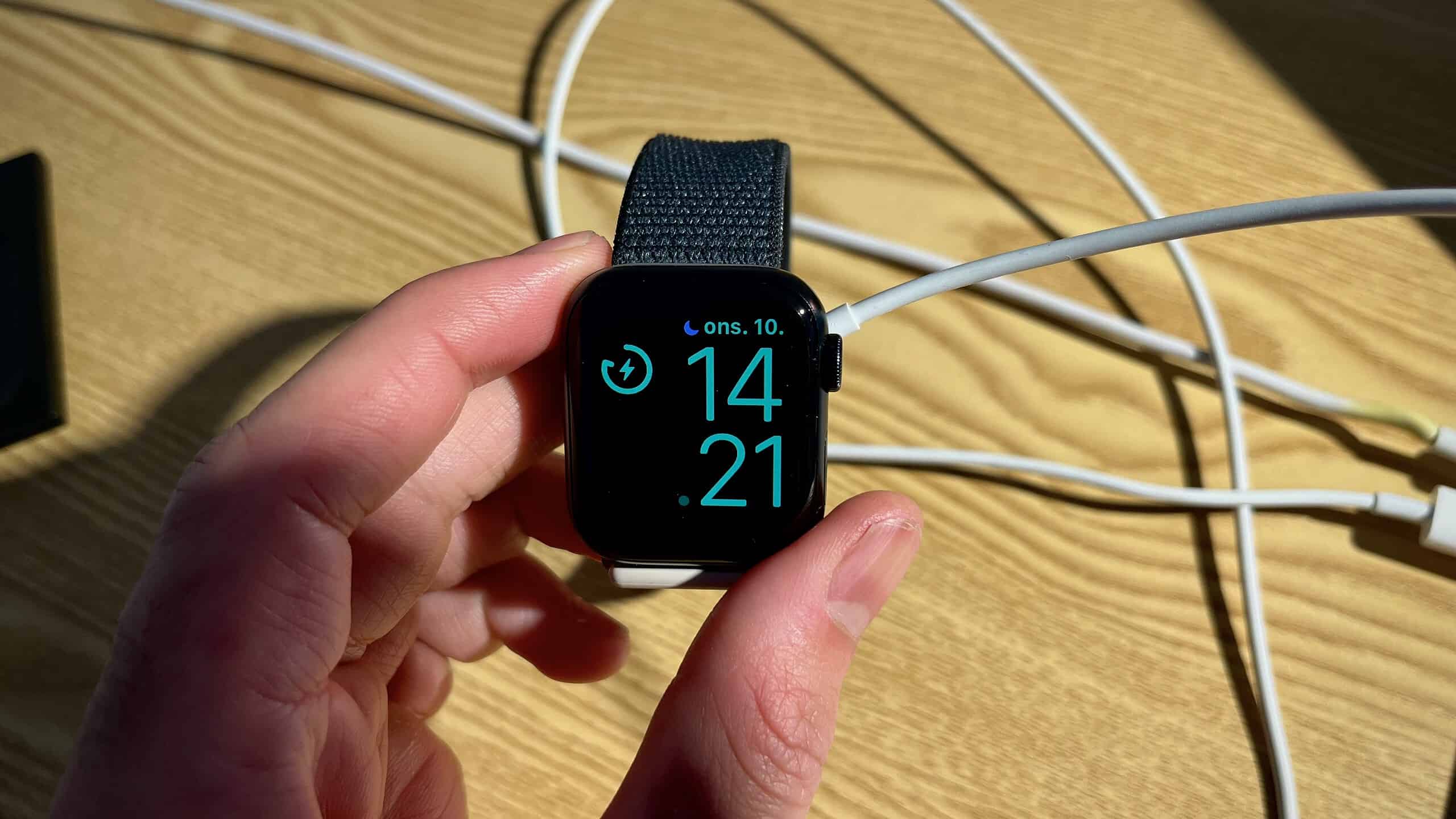 What an Apple Watch looks like when the screen is charging