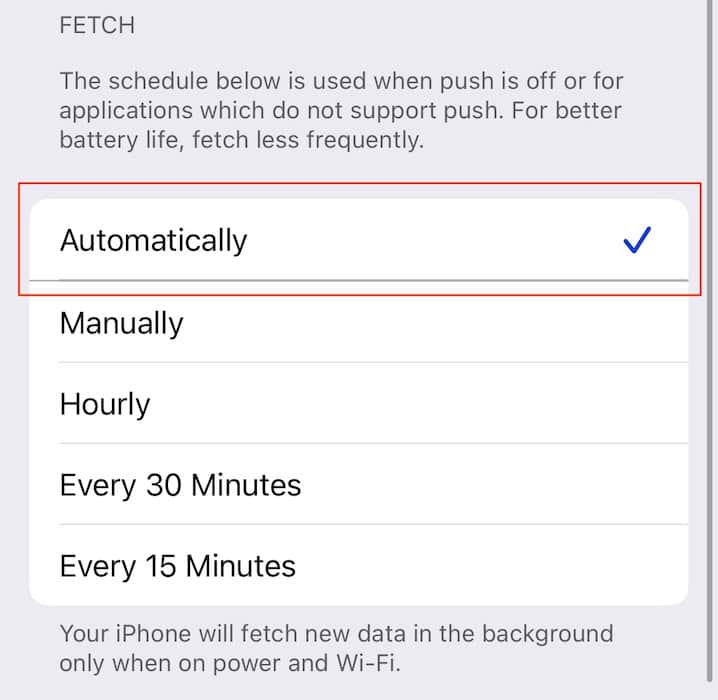 Select Fetch New Data Automatically in the Mail app