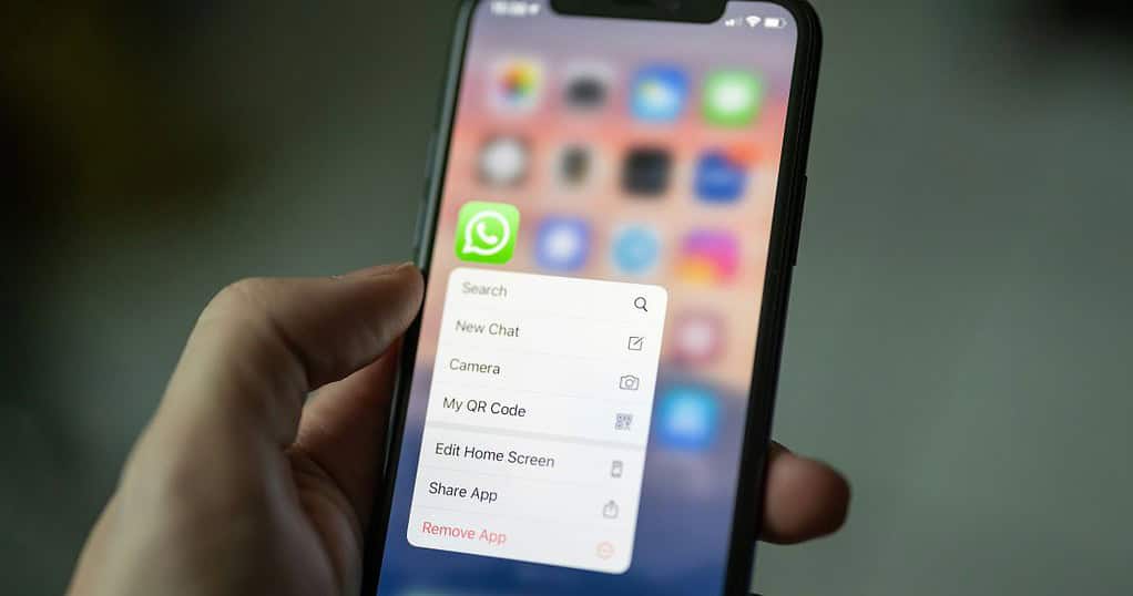 WhatsApp Pin Channel Feature