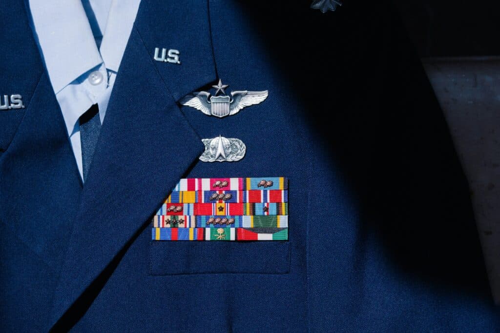us veteran uniform suit with medal