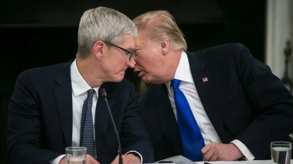 apple ceo tim cook and trump