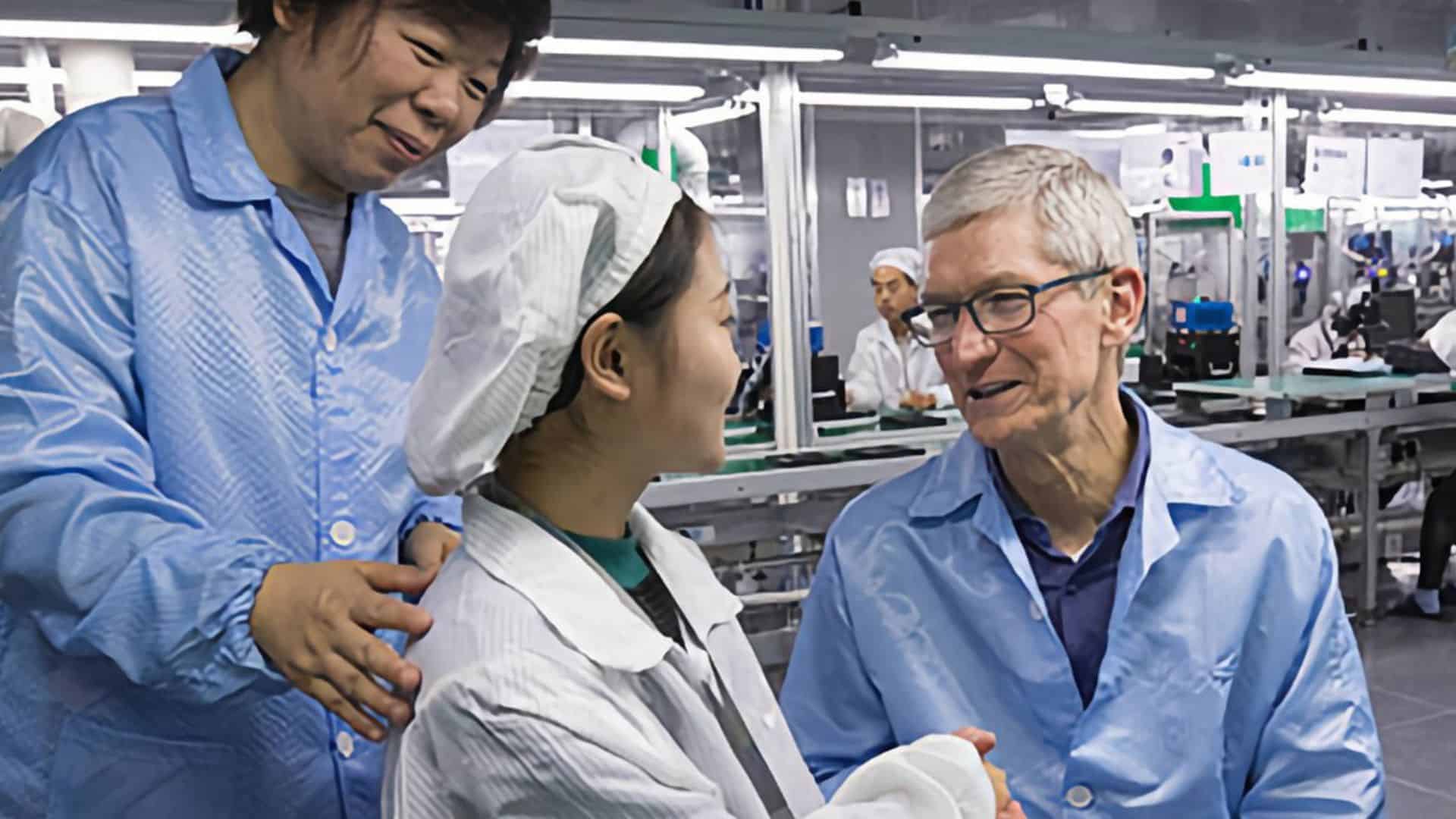 Apple Pushes Suppliers to Adopt Robotics and Automation