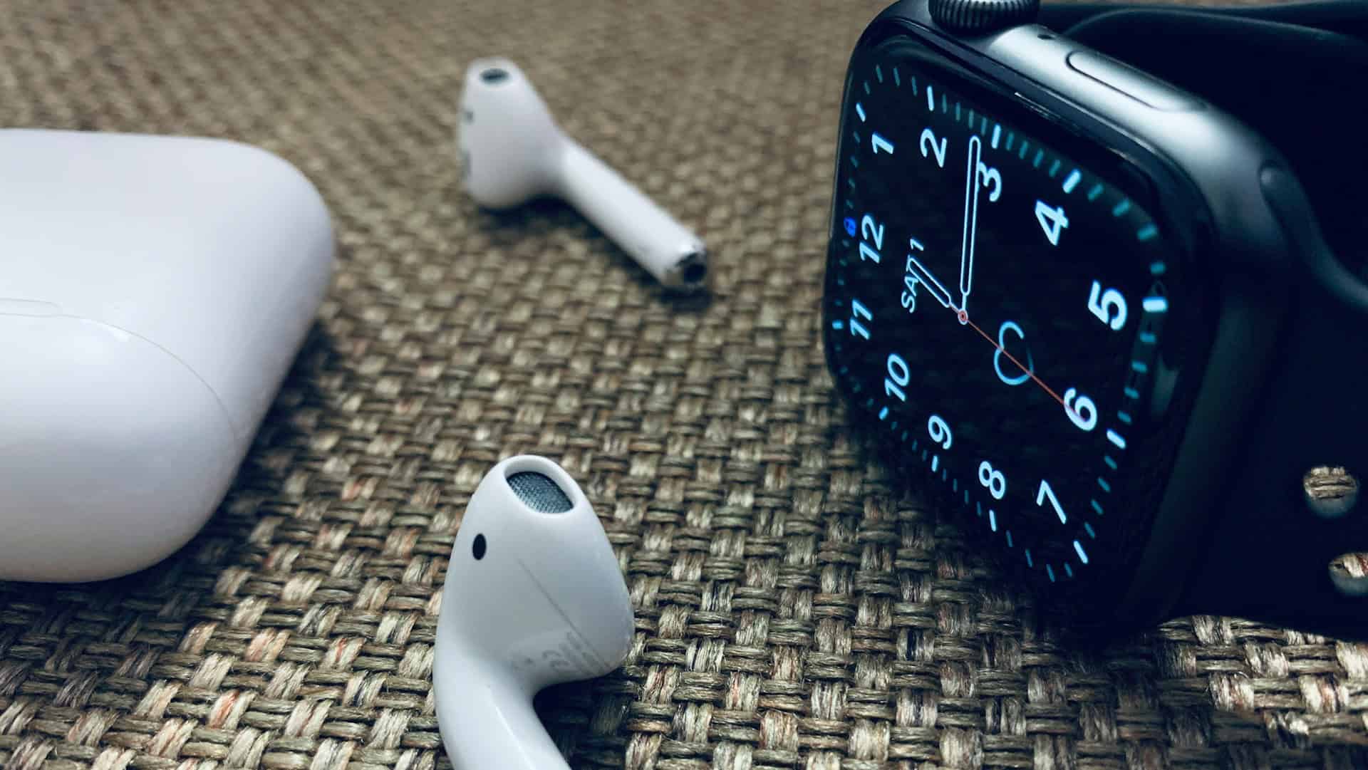 apple watch how to remove media