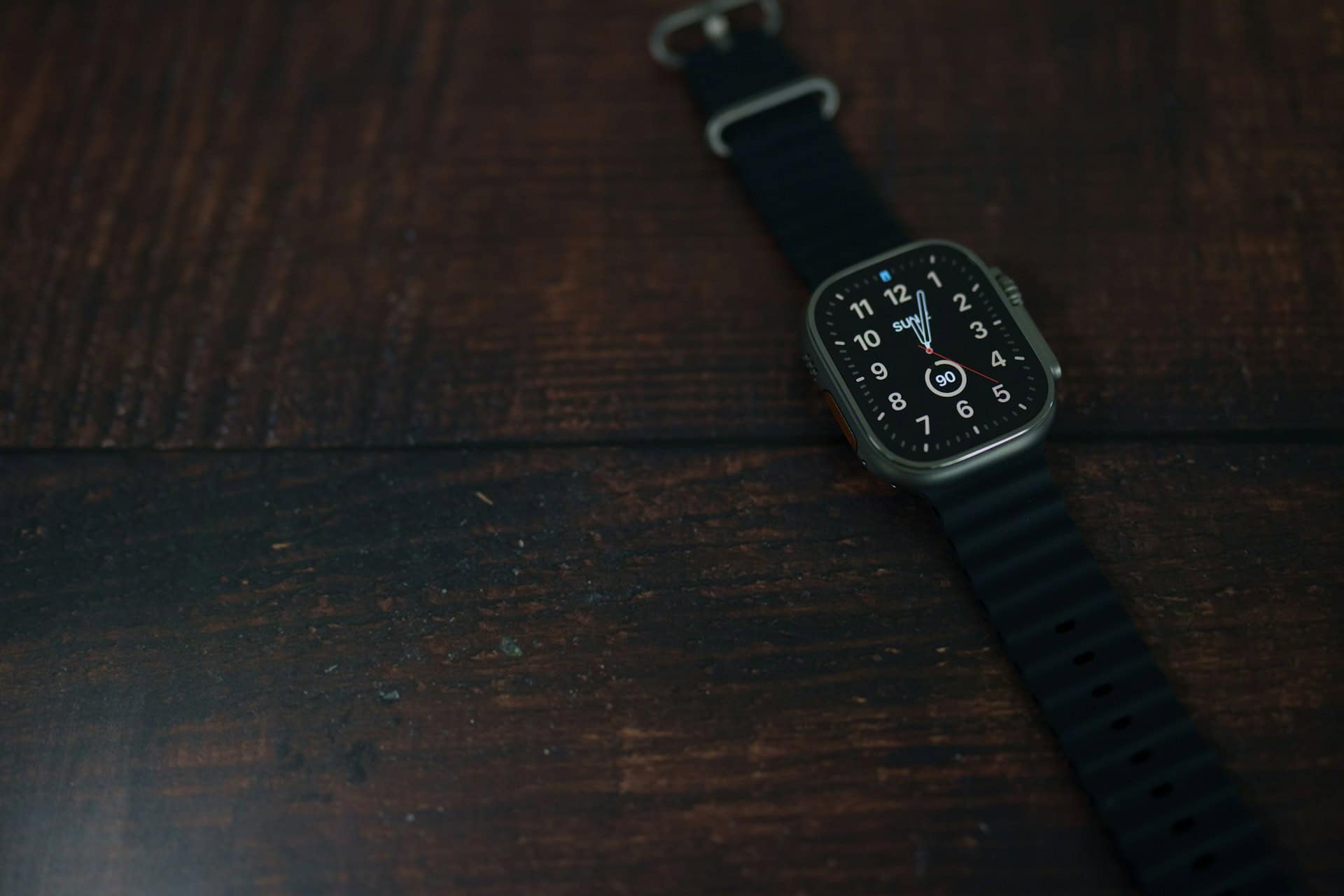 How to Take Off Your Apple Watch Cover: 5 Easy Steps